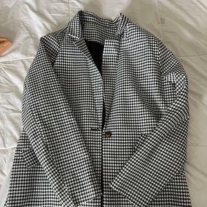 Amazon blazer